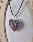 Corazón de ágata con metal