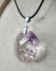 Abalorio amatista geometrica y plata