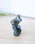 Busto de Labradorita – Protección, Magia y Transformación