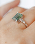 Anillo de Ágata Musgosa en Plata – Armonía, Crecimiento y Conexión con la Naturaleza