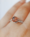 Anillo Redondo de Cuarzo Chamánico en Plata – Visión, Sanación y Conexión Espiritual