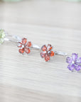 Pendientes de Aro en Plata con Peridoto, Amatista o Granate – Energía, Protección y Elegancia
