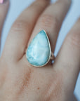 Anillo de Plata con Larimar – Calma, Sanación y Energía del Mar