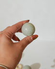 Esfera de Mica – Protección, Claridad y Equilibrio