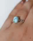 Anillo de Larimar en Plata – Calma, Sanación y Conexión con el Mar