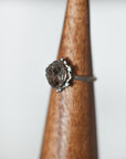 Anillo de Cuarzo Herkimer en Plata – Luz, Claridad y Conexión Espiritual