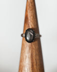 Anillo de Hiperstena en Plata – Protección, Claridad y Fuerza Interior