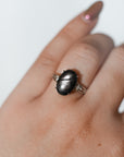 Anillo de Hiperstena en Plata – Protección, Claridad y Fuerza Interior