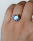 Anillo de Estrella de Labradorita en Plata – Intuición, Magia y Transformación