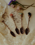 Cucharas con mineral