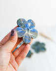 Flor de Labradorita con Esfera de Cuarzo – Magia, Intuición y Claridad