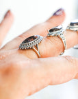 Anillo de Cuarzo Ahumado – Enraizamiento, Protección y Claridad