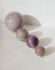 Esfera de Fluorita Seda – Calma, Claridad y Armonía Interior