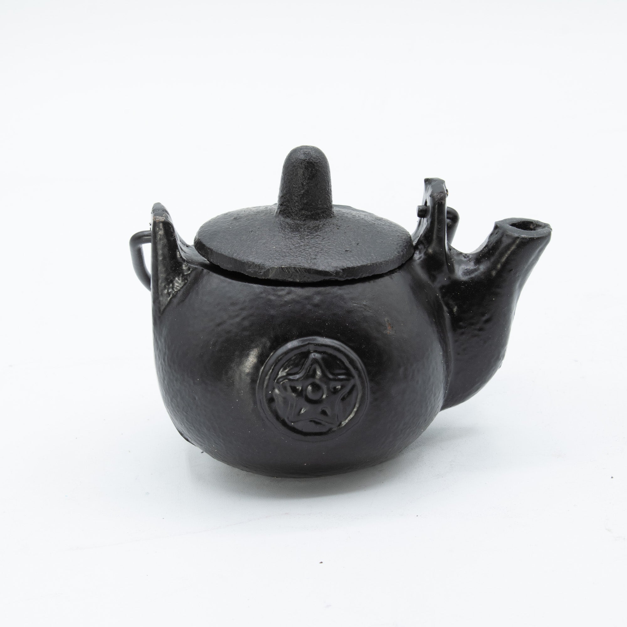 Olla ritual de hierro con pentagrama