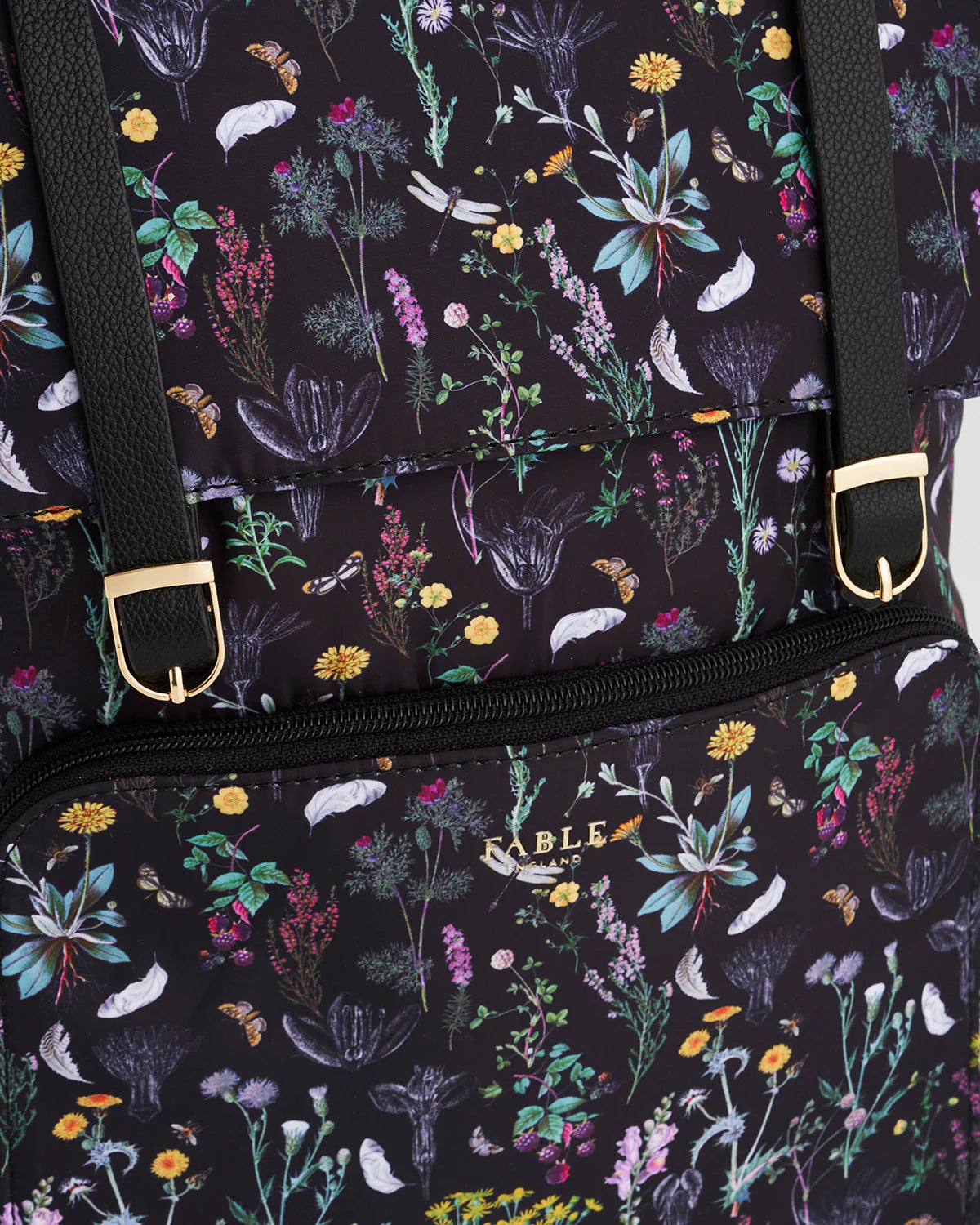 Mochila Wilderness Black Buckle