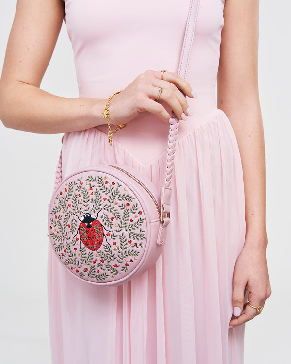Bolso redondo bordado Mariquita