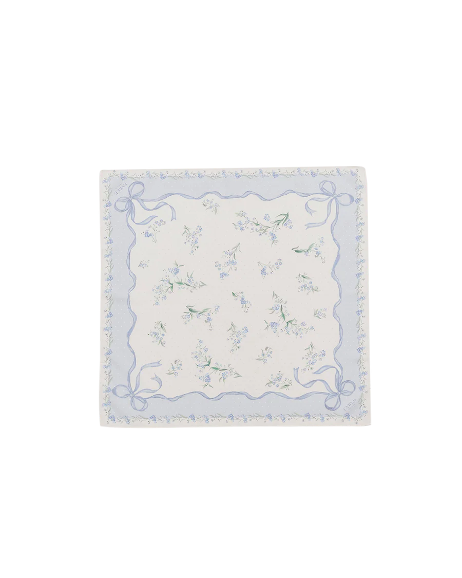 Pañuelo cuadrado de lazo azul y flores