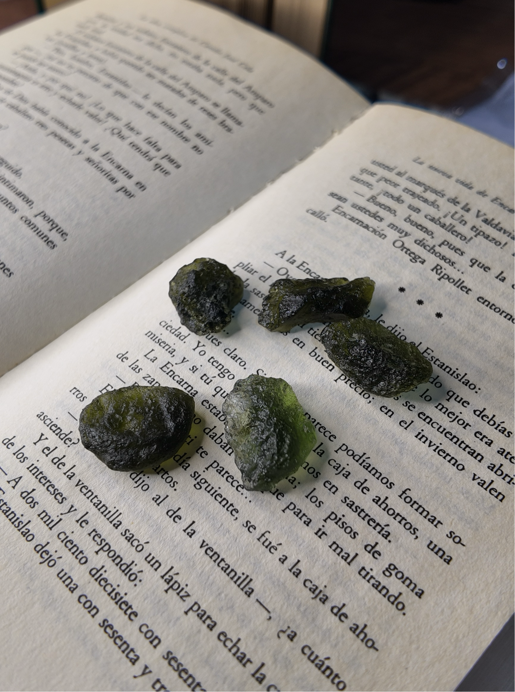 Piezas de Moldavita