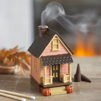 Portaincienso de Resina Casa Rosa con Detalles de Calabaza