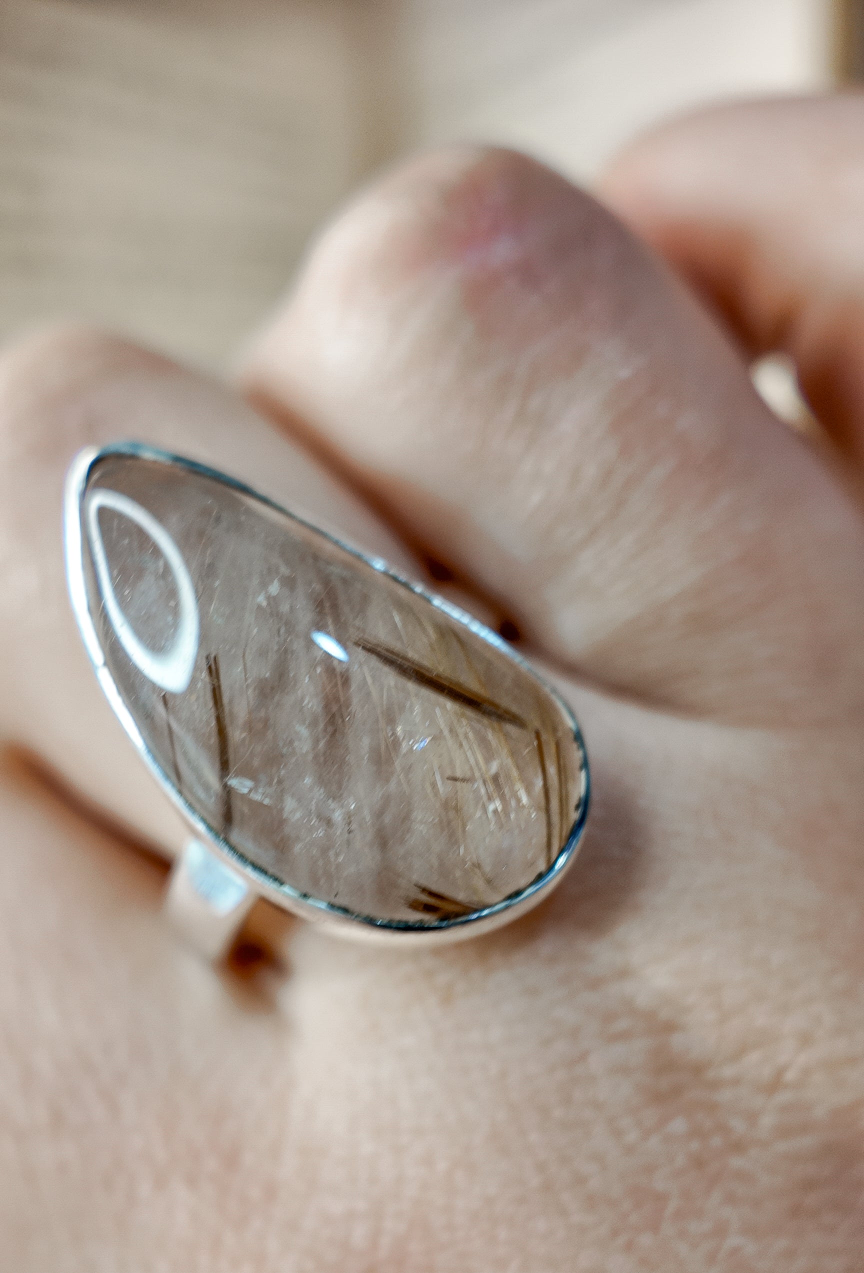 Anillo cuarzo rutilo y plata adaptable
