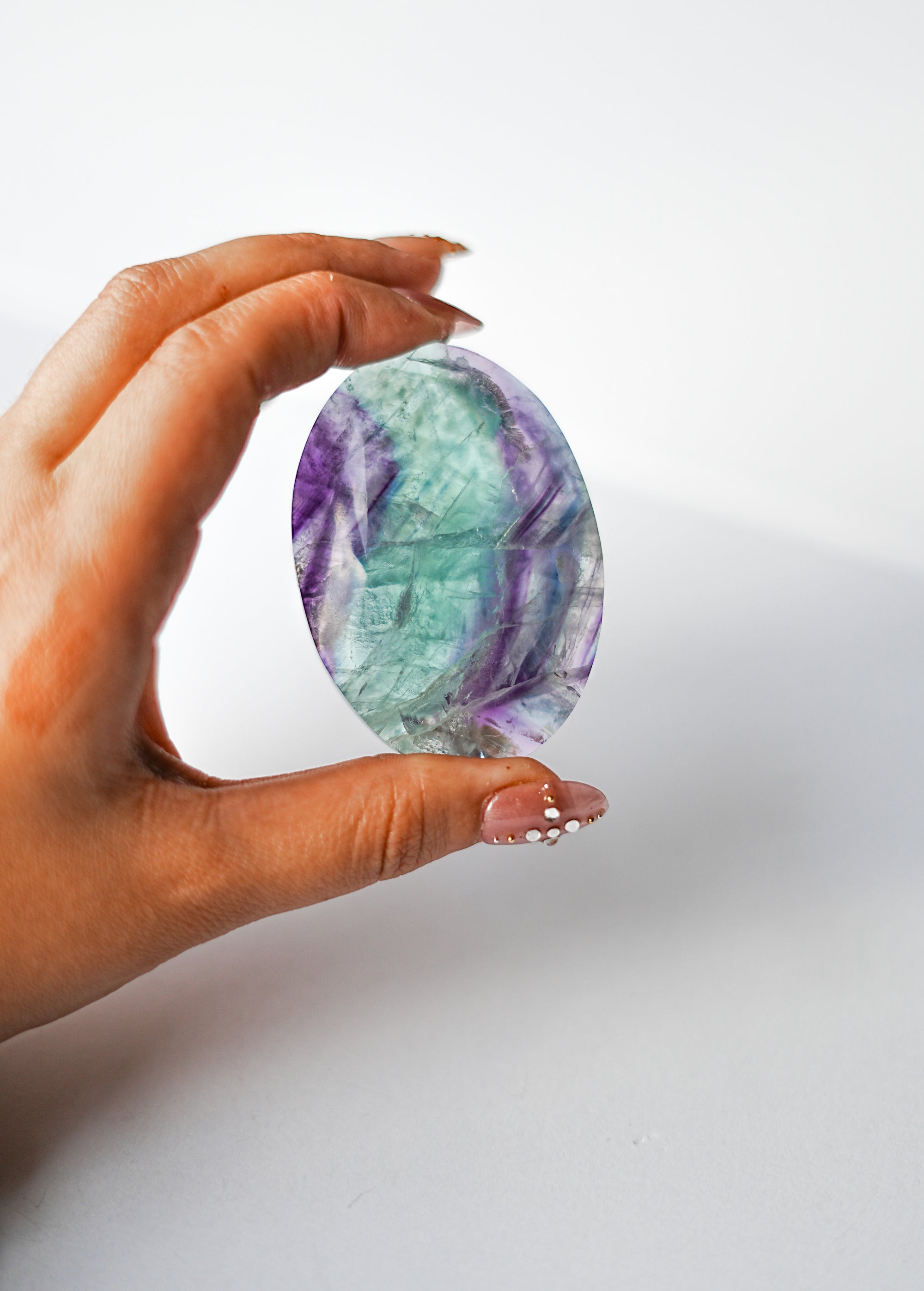 Palmstone de Fluorita Calidad Extra – Protección, Claridad y Equilibrio