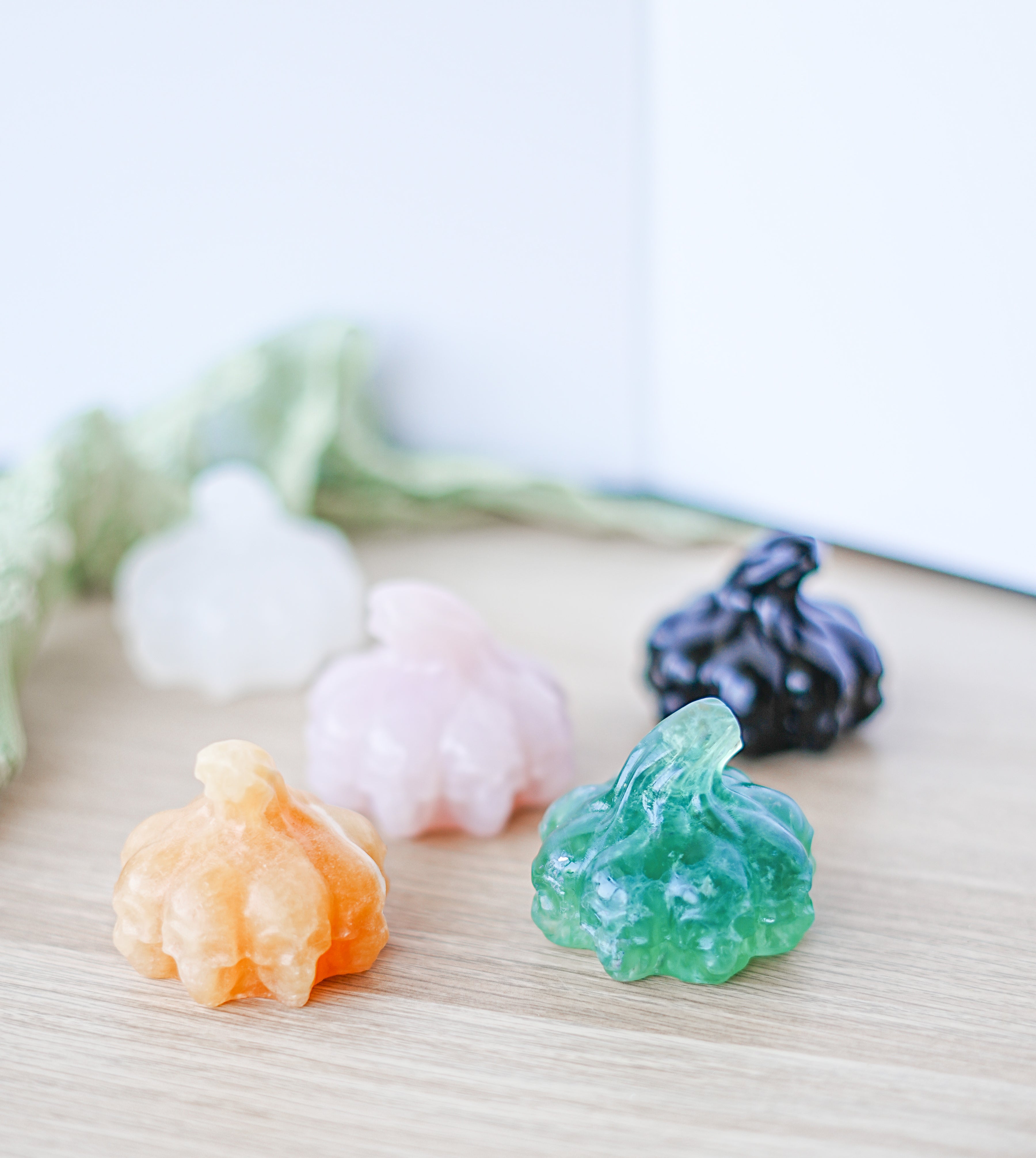 Calabaza con Calaveras – Mineral Aleatorio – Protección, Abundancia y Transformación