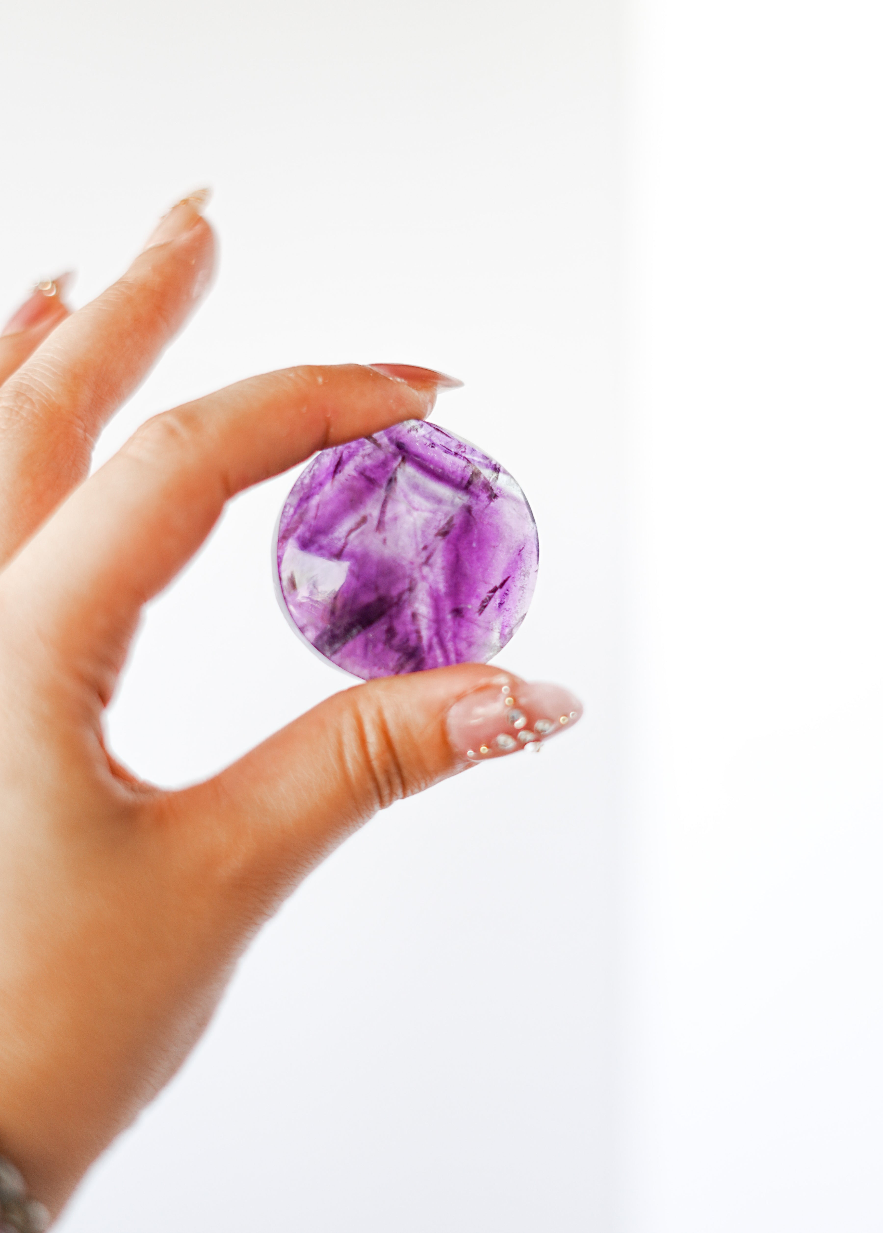 Palmstone de Fluorita Calidad Extra – Protección, Claridad y Equilibrio