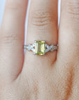 Anillo de Peridoto – Vitalidad, Apertura y Renacimiento