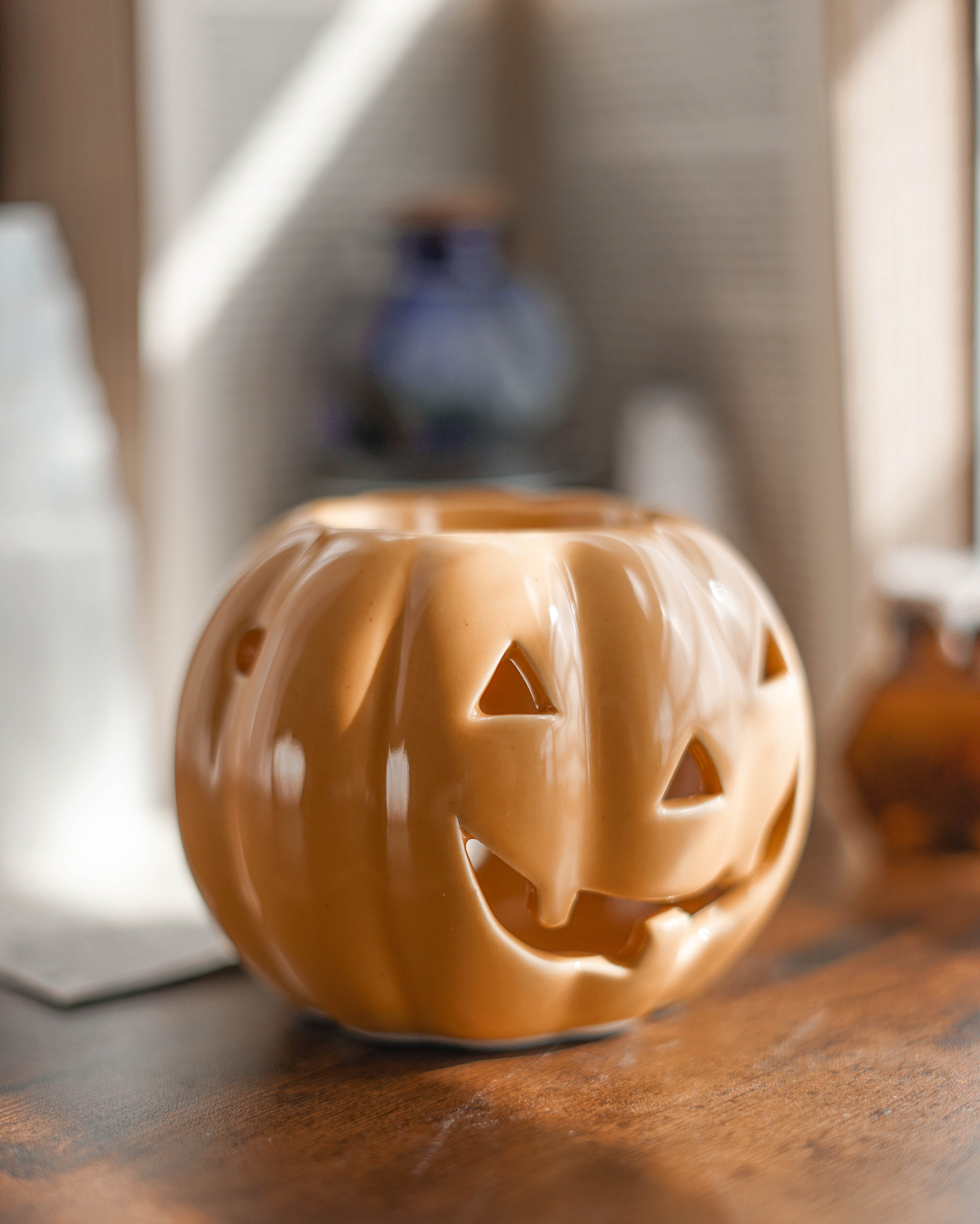 Quemador de esencias con forma de calabaza