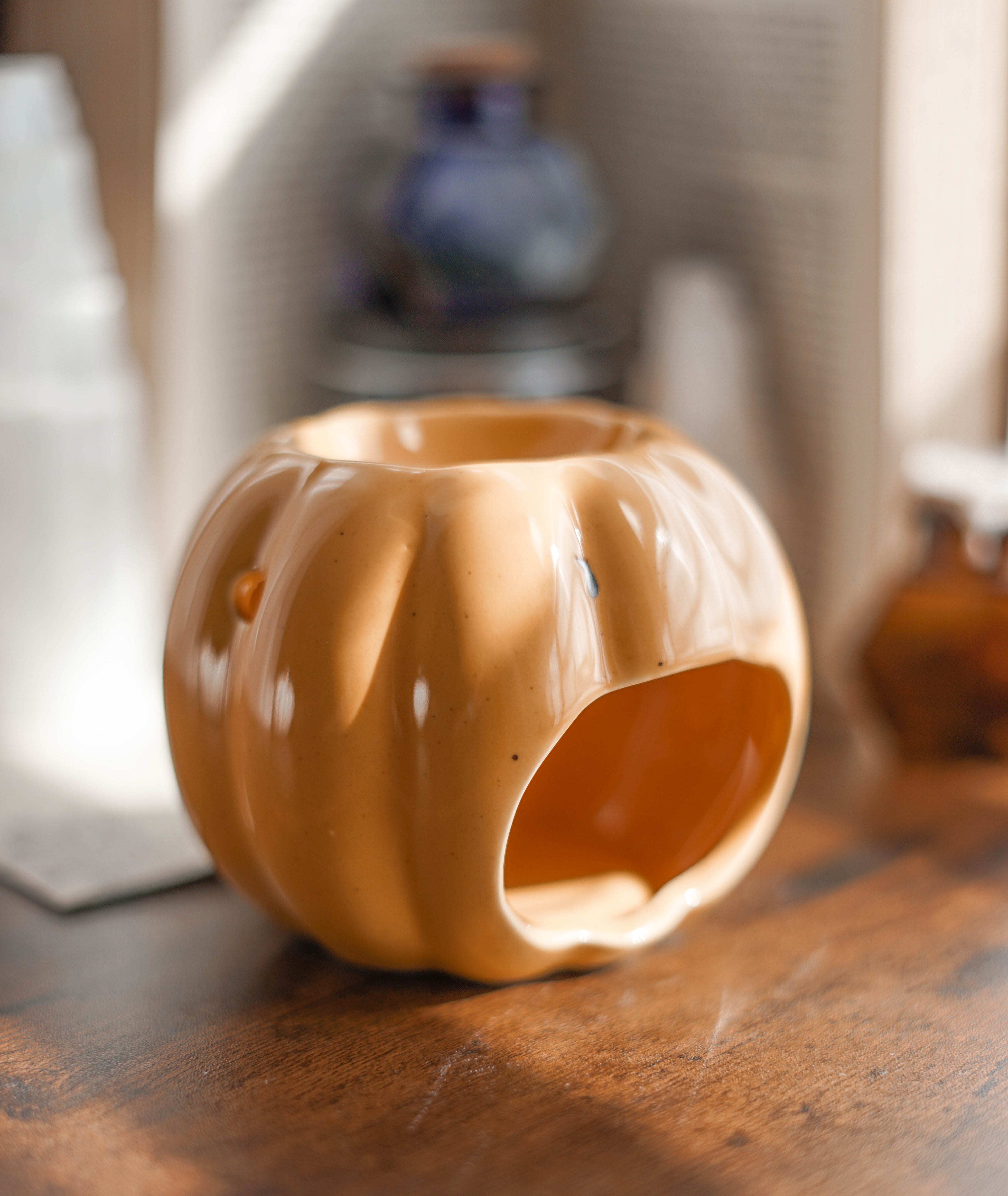 Quemador de esencias con forma de calabaza