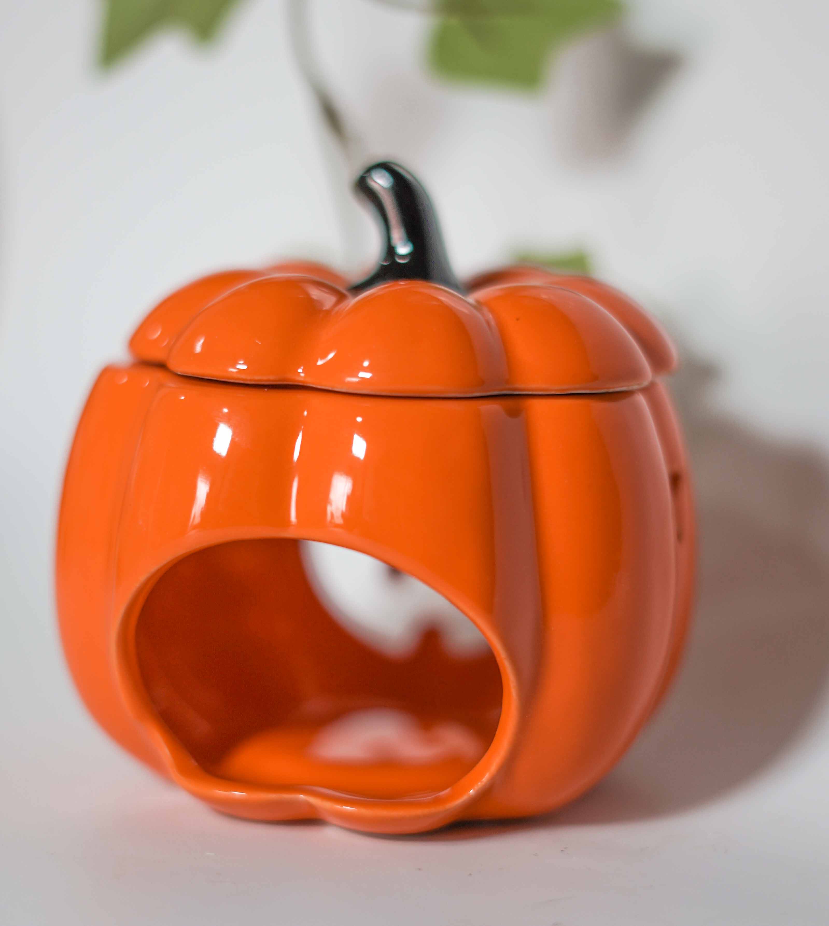 Quemador de esencias con forma de calabaza