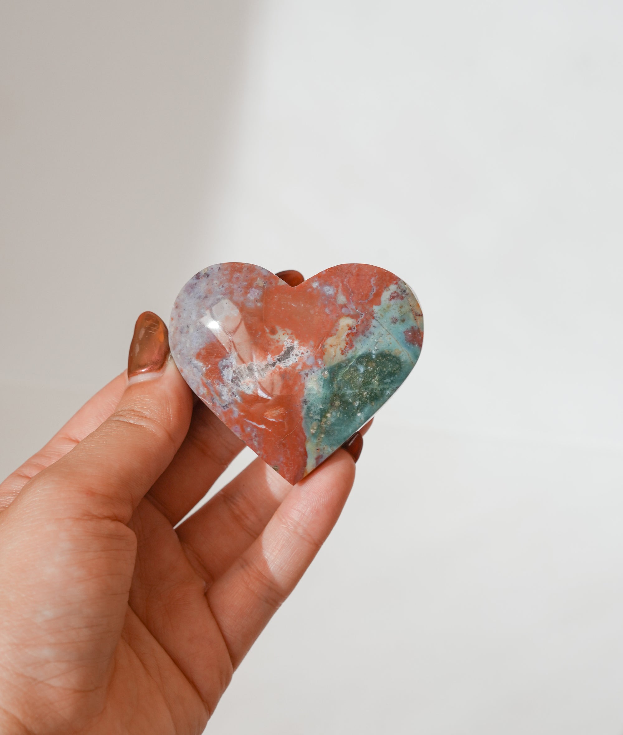 Corazón de Jaspe Unicornio – Alegría, Equilibrio y Creatividad