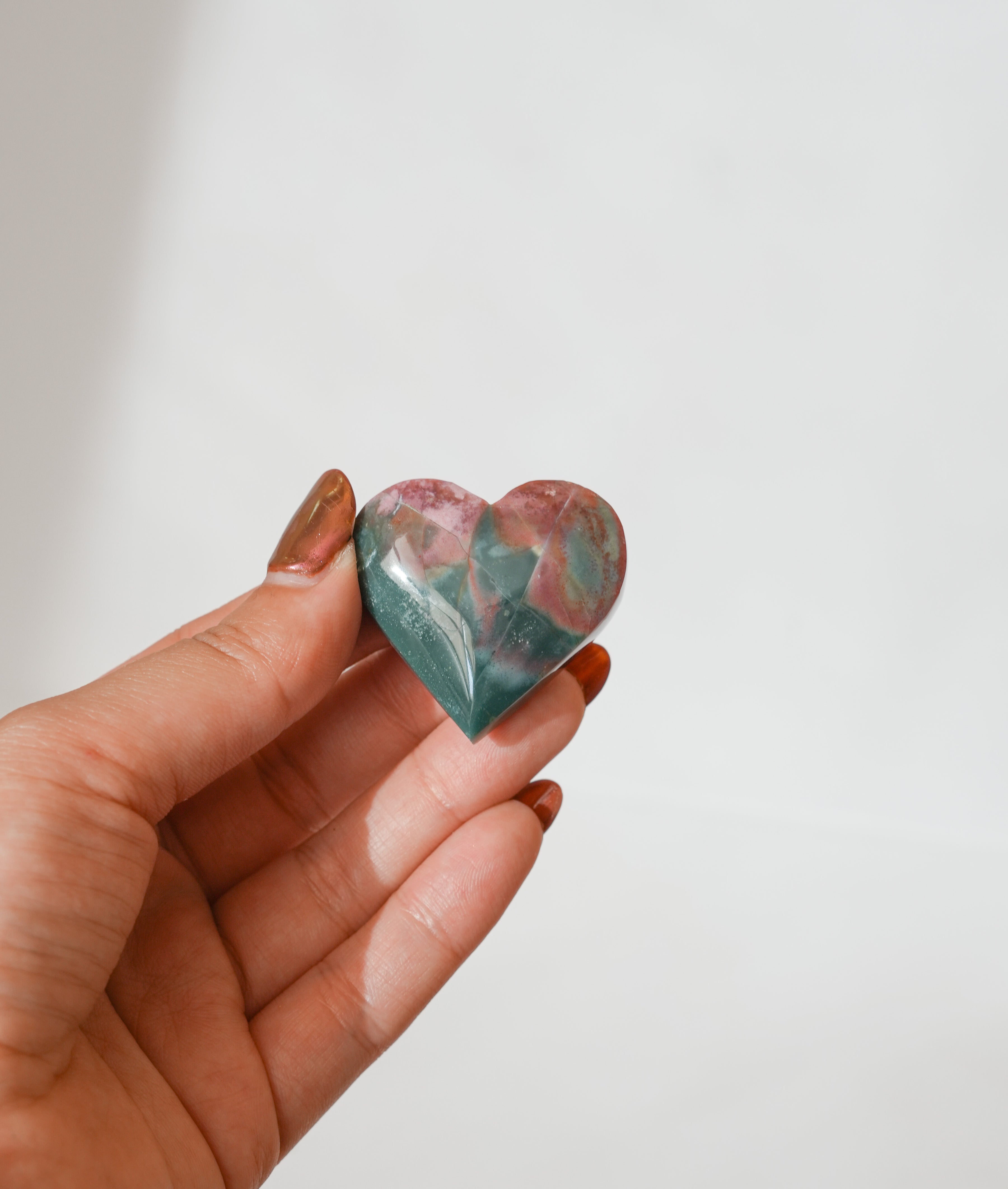 Corazón de Jaspe Unicornio – Alegría, Equilibrio y Creatividad