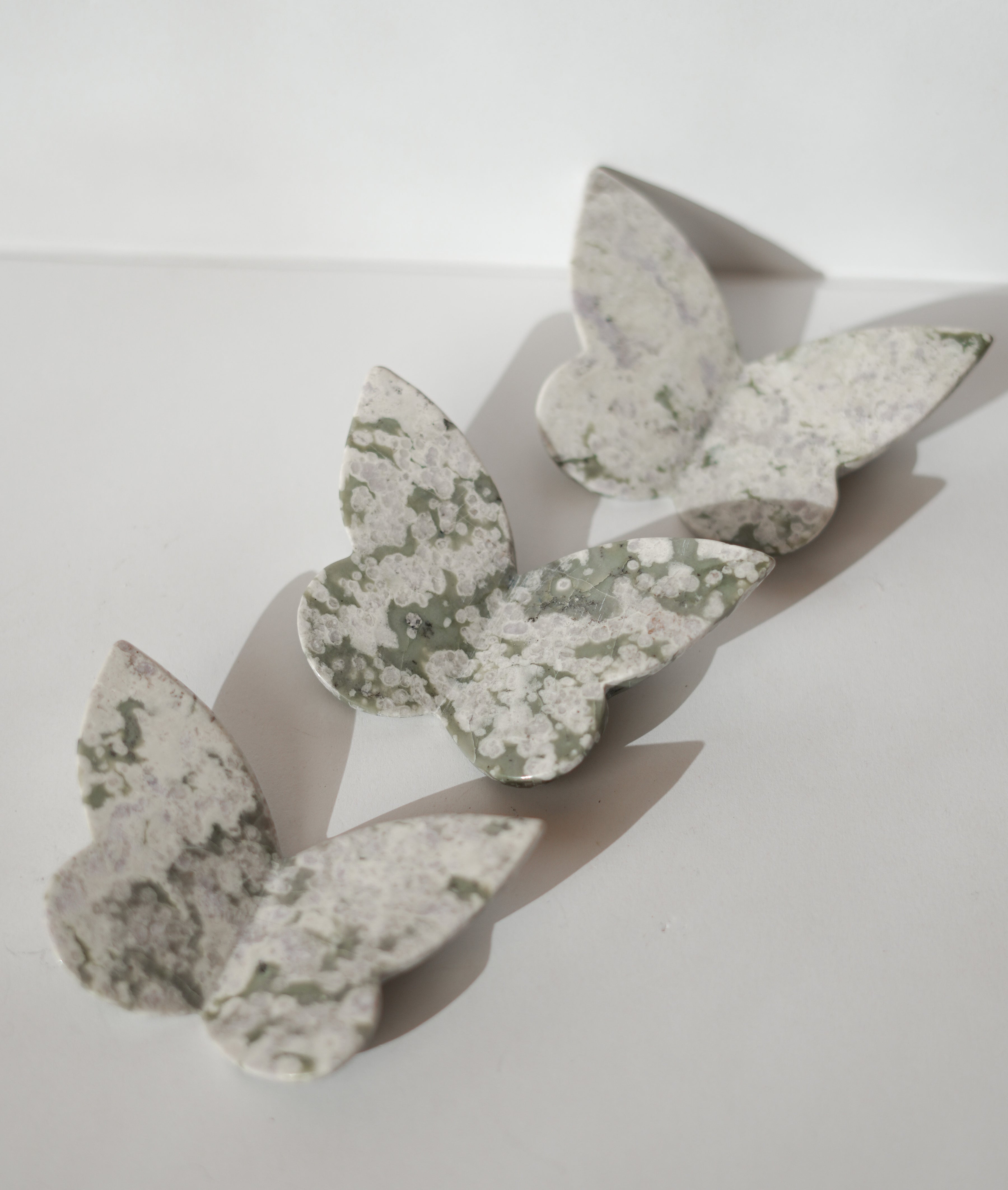 Mariposa de Jaspe – Equilibrio, Creatividad y Energía Natural