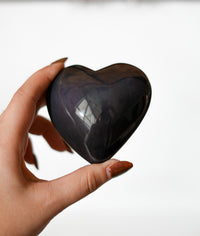 Corazón Grande de Obsidiana Arcoíris – Protección, Magia y Transformación
