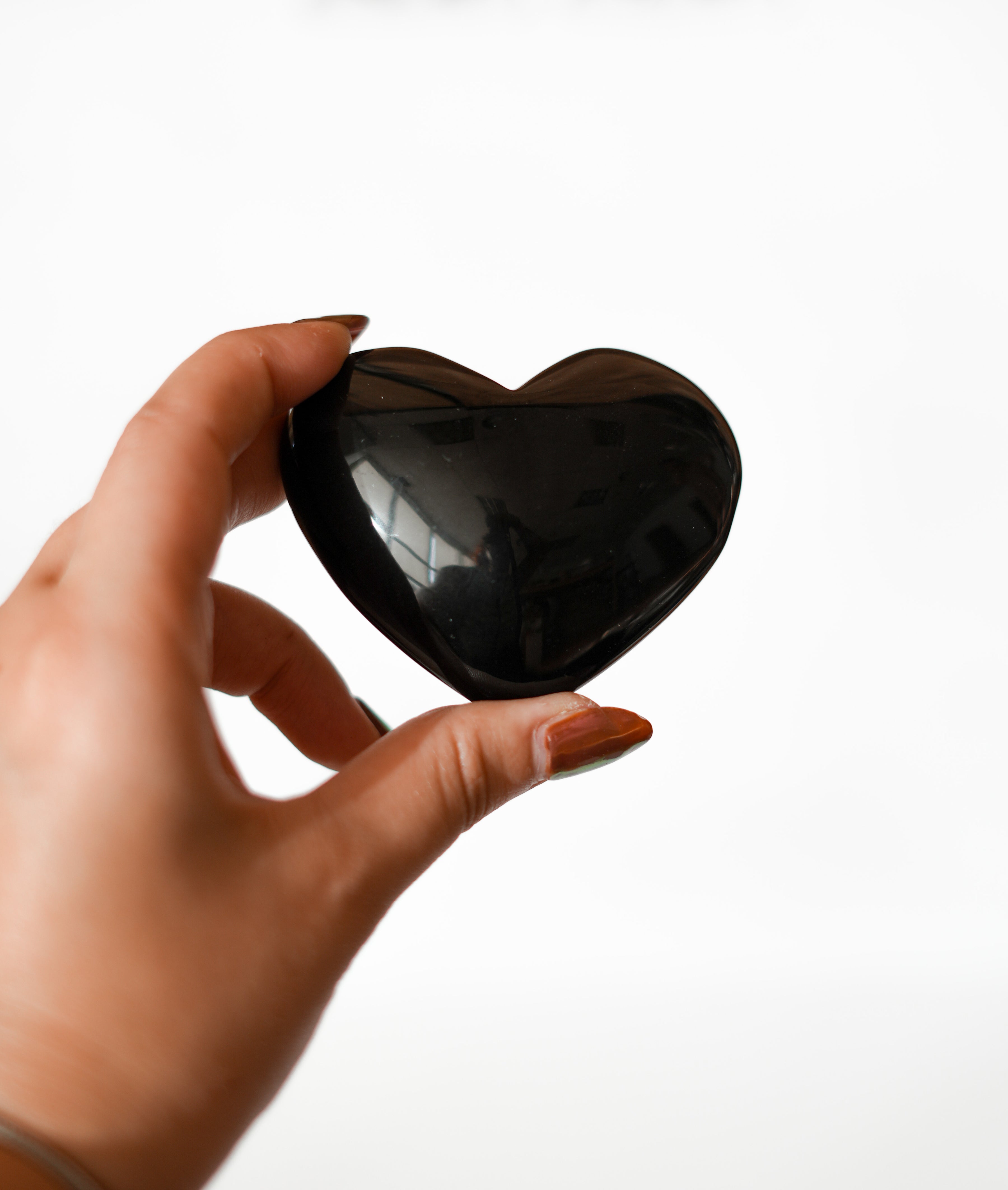 Corazón Grande de Obsidiana Arcoíris – Protección, Magia y Transformación