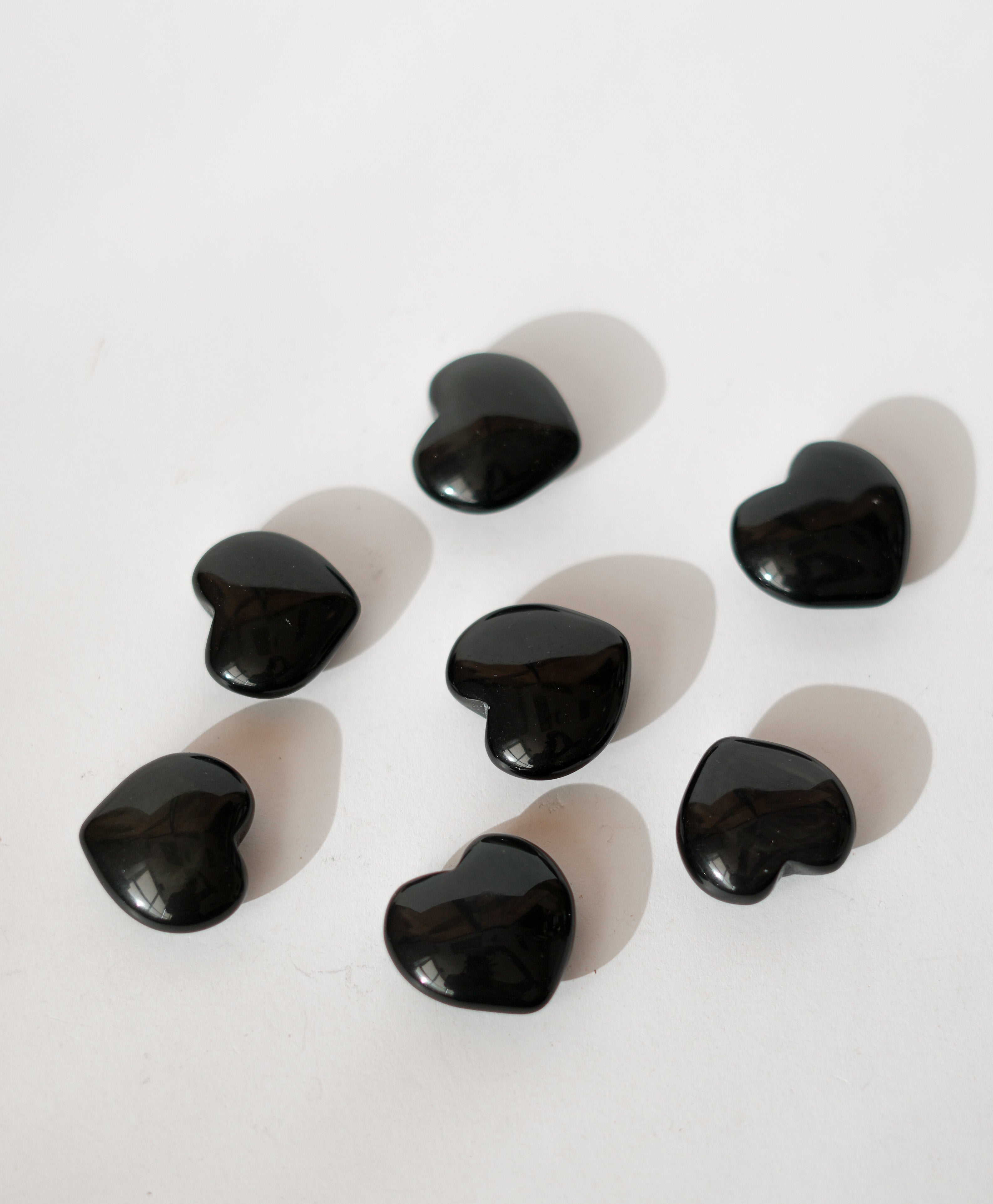 Corazón pequeño de Obsidiana Arcoíris – Protección, Magia y Transformación