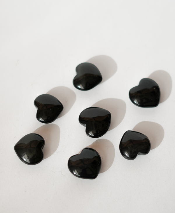 Corazón pequeño de Obsidiana Arcoíris – Protección, Magia y Transformación