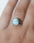 Anillo de Larimar en Plata – Calma, Sanación y Conexión con el Mar