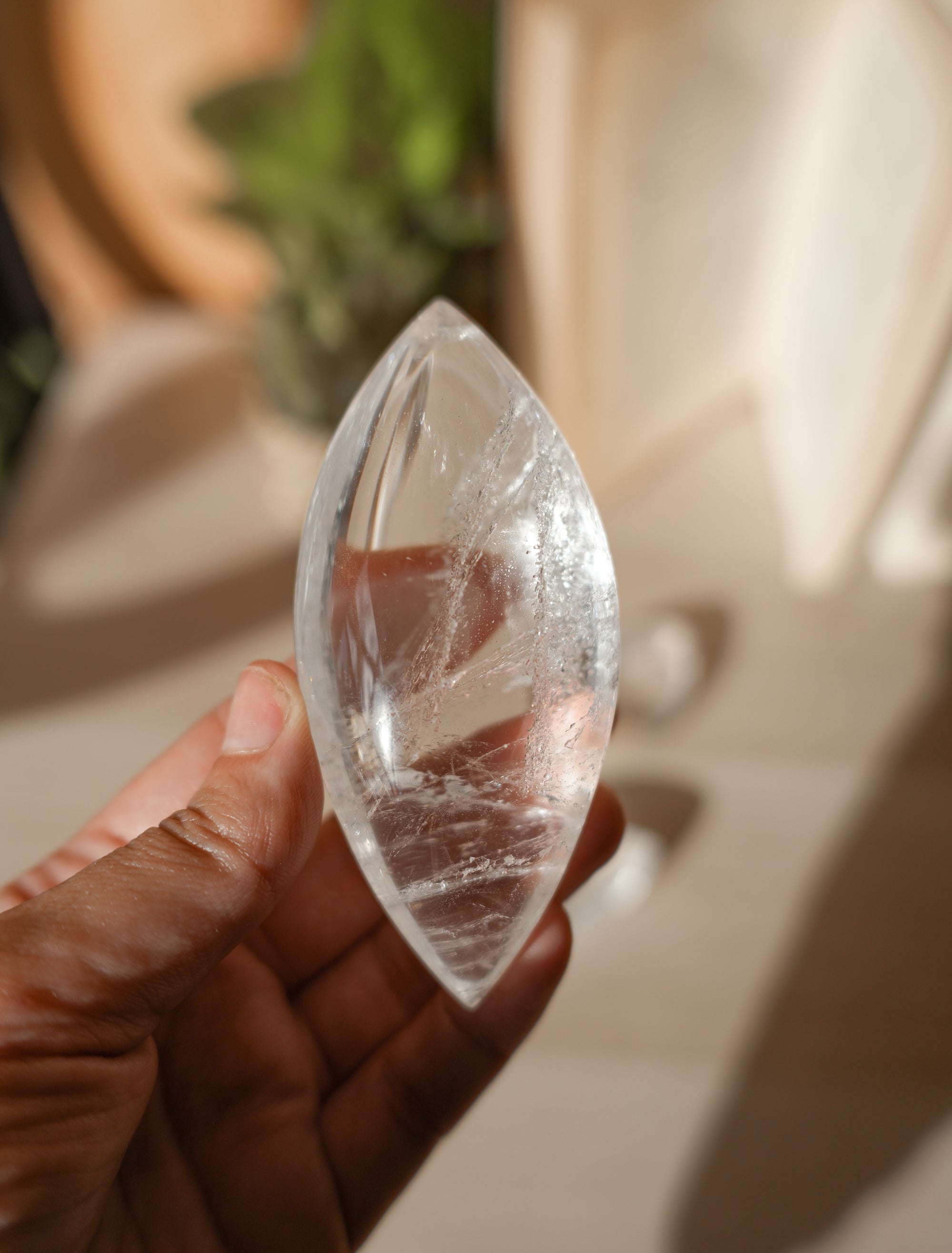 Cuarzo Shiva del Himalaya con Fantasmas – Pureza, Evolución y Conexión Divina