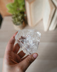 Cuarzo Cristal Maestro con Arcoíris – Luz, Claridad y Elevación Espiritual