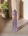 Punta de Fluorita Morada – Intuición, Calma y Claridad Mental