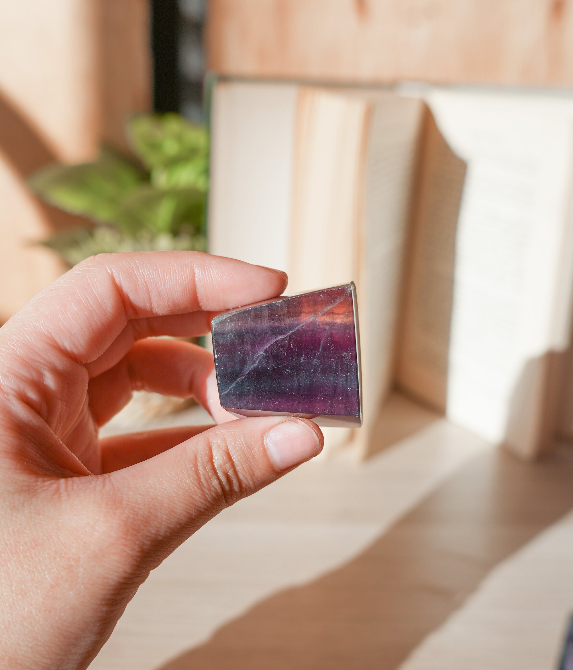 Fluorita en Forma Libre – Equilibrio, Claridad y Energía Arcoíris