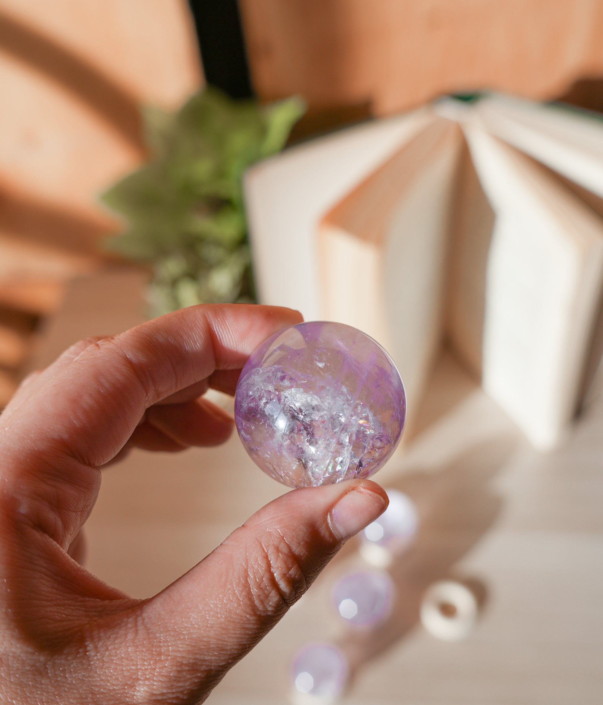 Esfera de Amatista – Calma, Protección y Sabiduría Interior