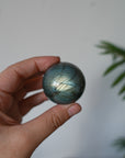 Esfera de Labradorita – Protección, Magia y Despertar Espiritual