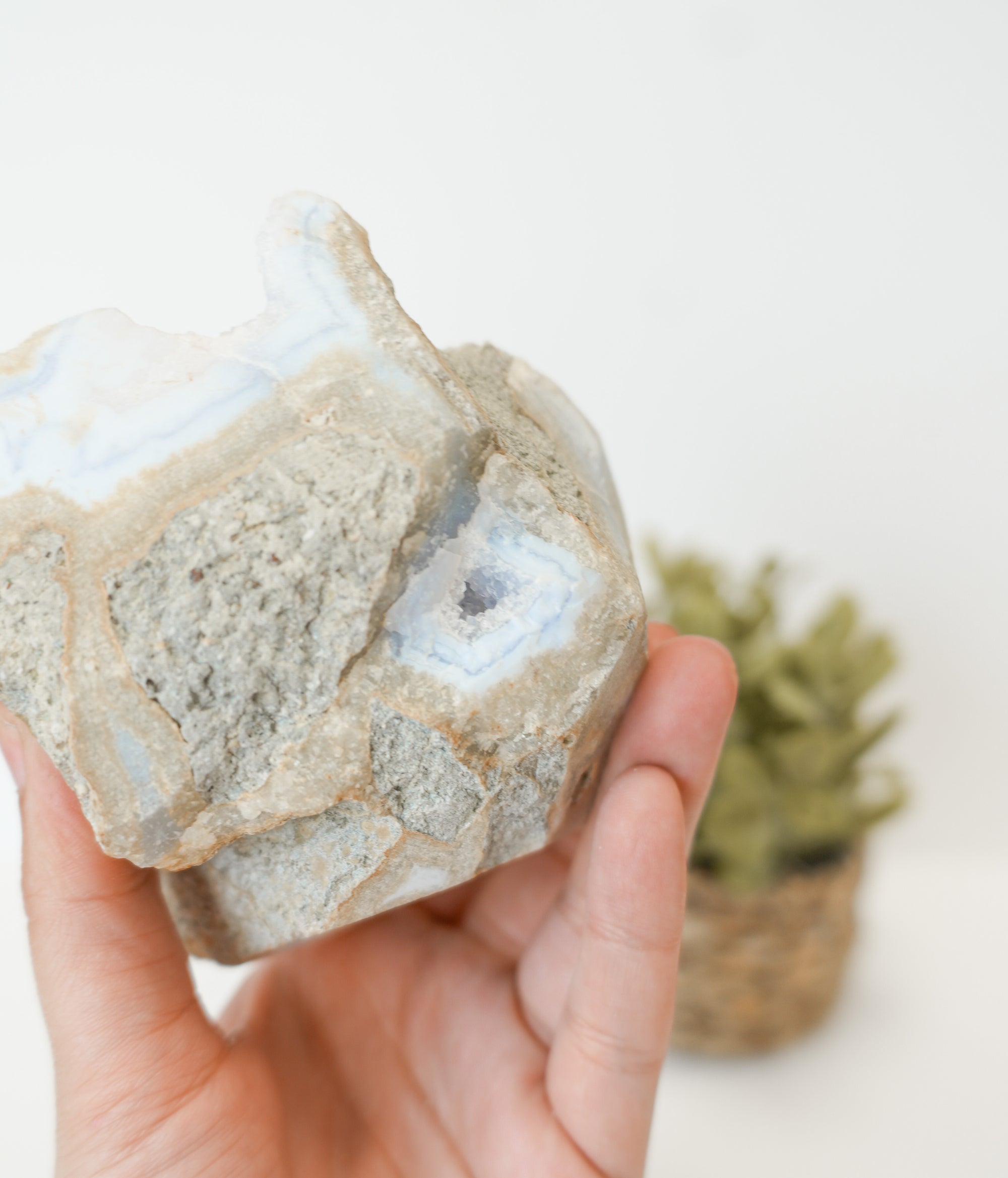 Calcedonia en Bruto – Calma, Comunicación y Equilibrio Emocional