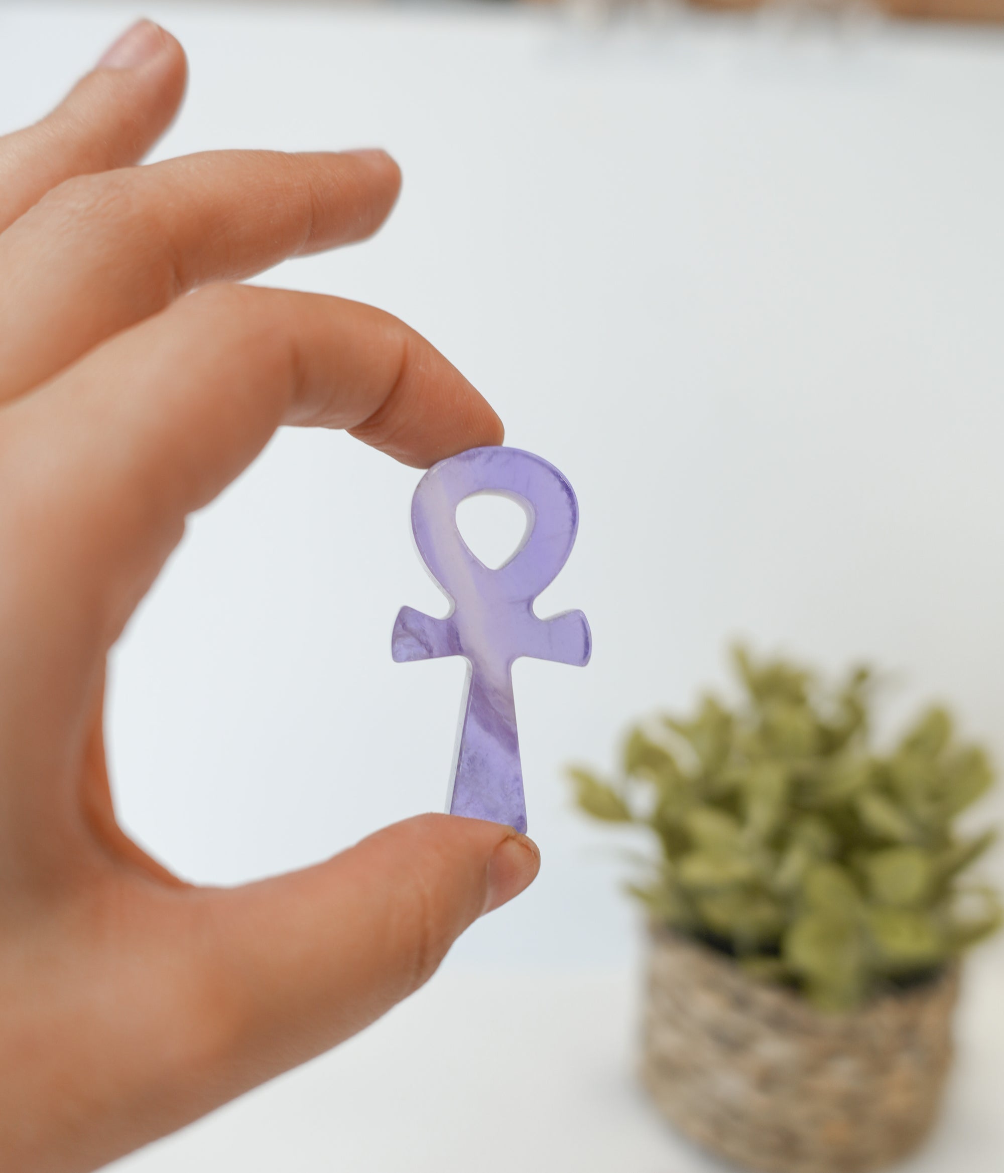 Ankh de Fluorita o Cuarzo Rosa – Vida, Protección y Energía Divina