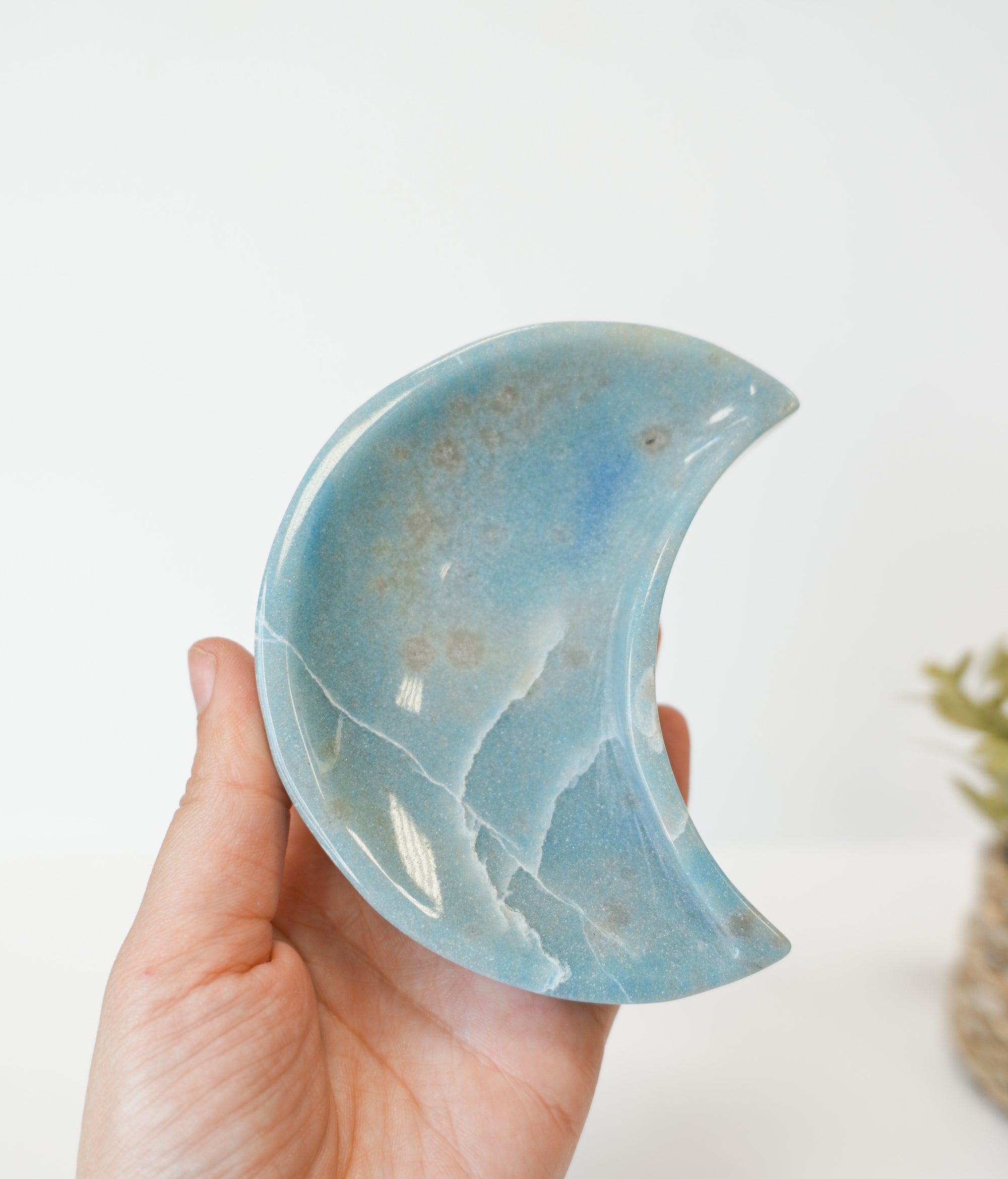 Bol Luna de Cuarzo con Trolleita – Calma, Sabiduría y Energía Celestial