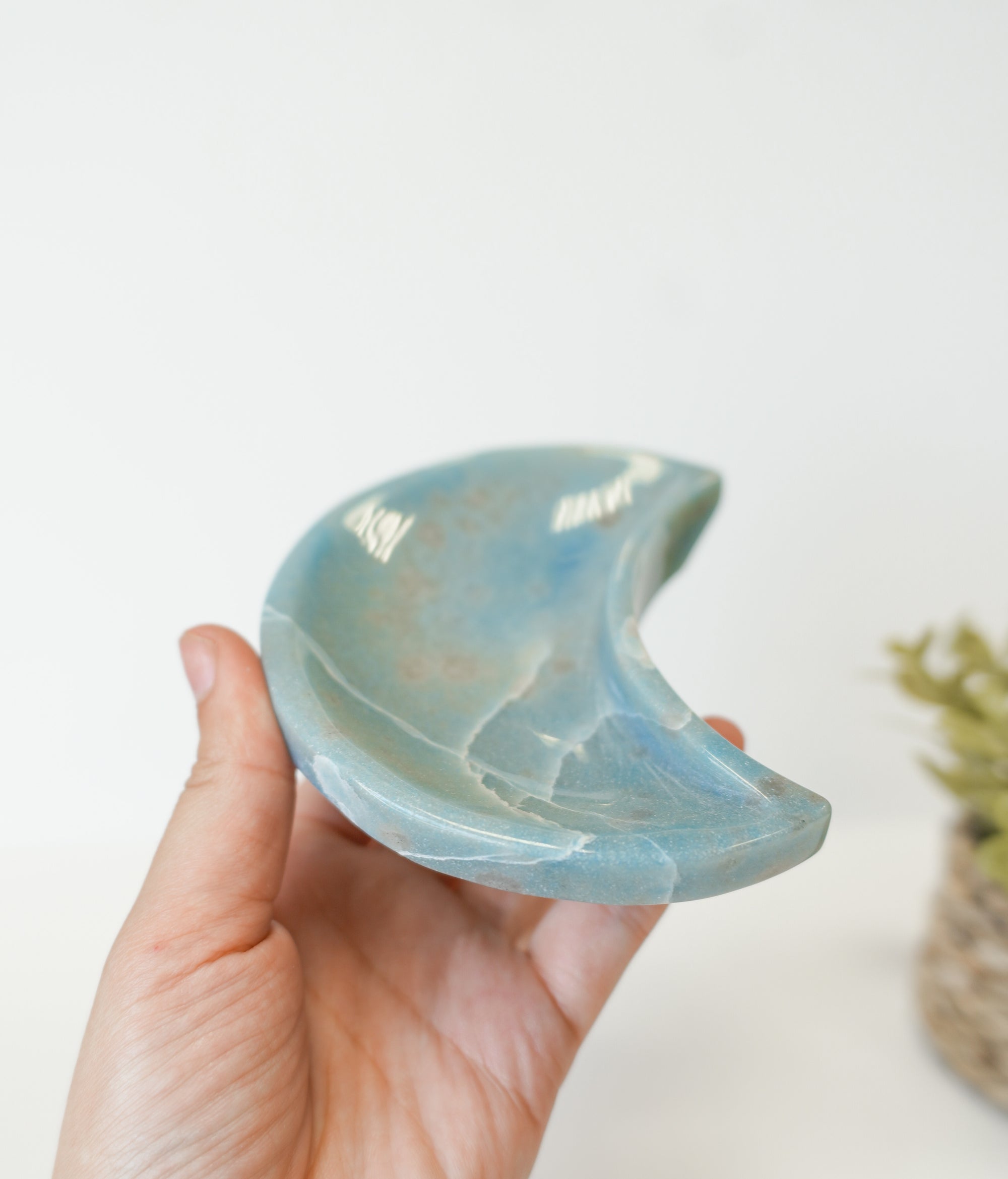 Bol Luna de Cuarzo con Trolleita – Calma, Sabiduría y Energía Celestial