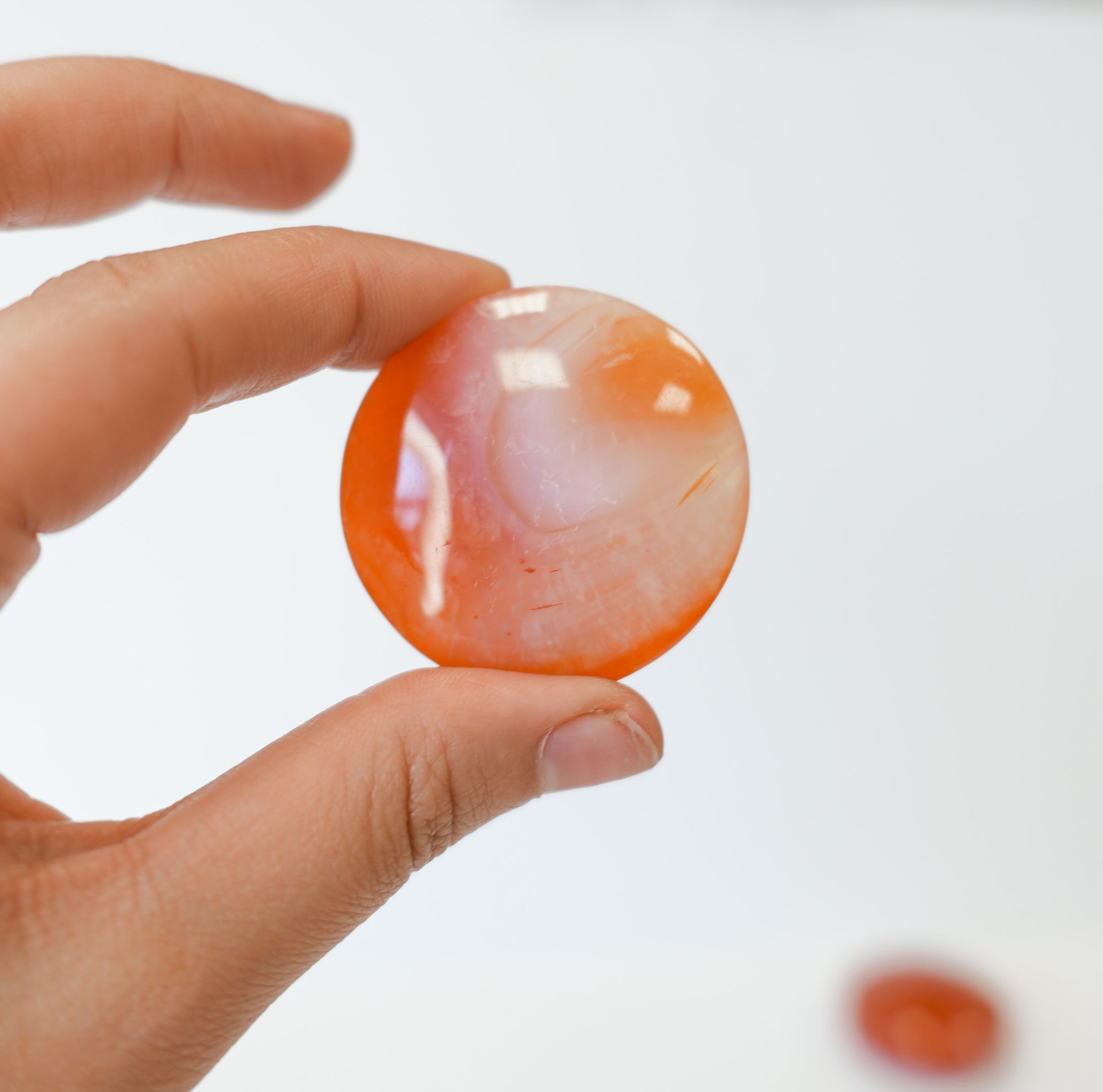 Rodado de Cornalina – Vitalidad, Confianza y Energía Creativa